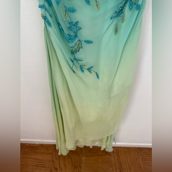 Cache 2000’s ombré Dress - Picture 3 of 6